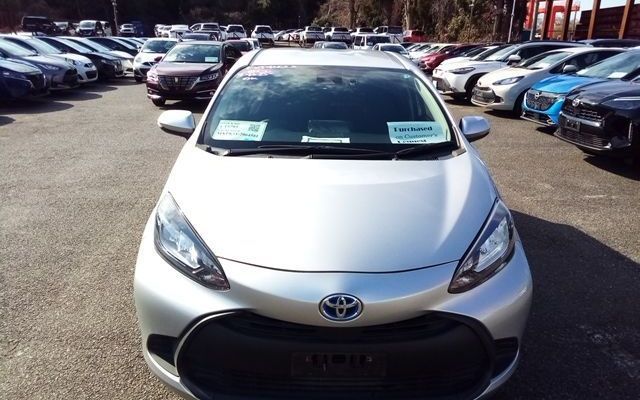 2022 Toyota Aqua X photo
