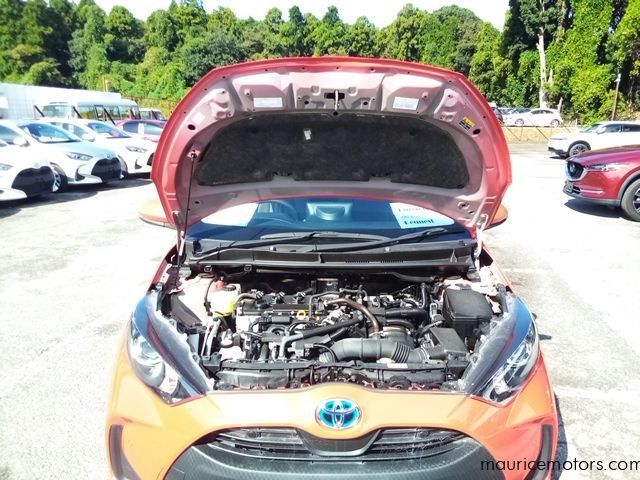 2022 Toyota YARIS HYBRID G photo