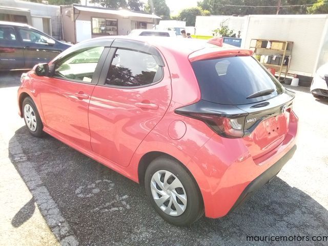 2022 Toyota YARIS HYBRID G photo