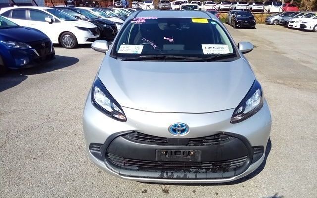 2022 Toyota Aqua X photo