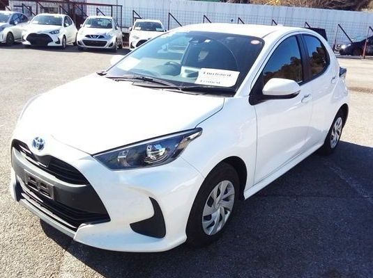 2023 Toyota Yaris  X pictures