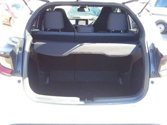 2023 Toyota Yaris  X pictures
