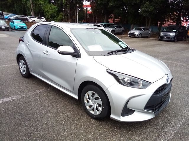 Used Toyota Yaris HYBRID X  for sale in Bon Accueil, Mauritius