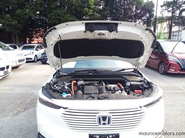 2022 Honda Vezel e:HEV X pictures