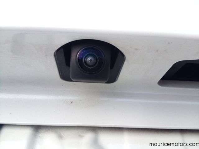 2022 Honda Vezel e:HEV X pictures