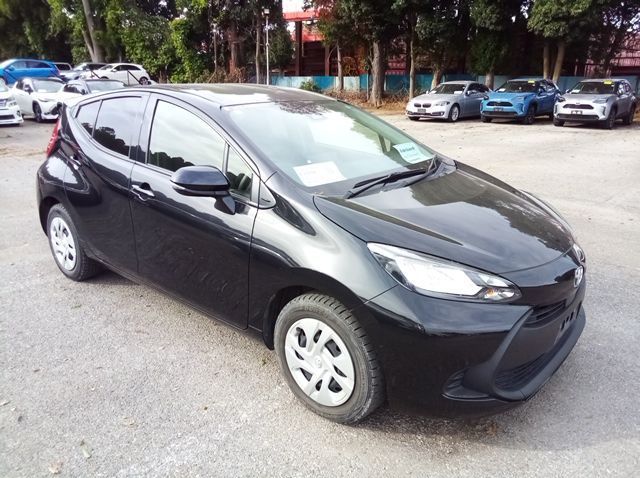 Used Toyota Aqua X  for sale in Bon Accueil, Mauritius