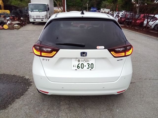 2023 Honda fit e:HEV HOME pictures