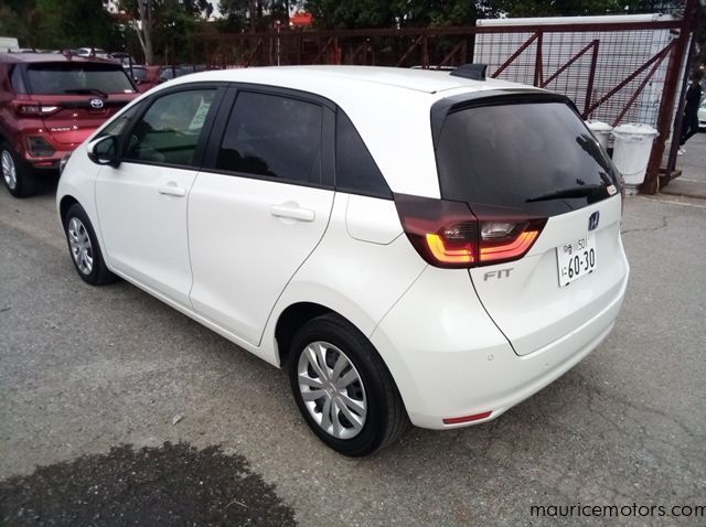 2023 Honda fit e:HEV HOME pictures