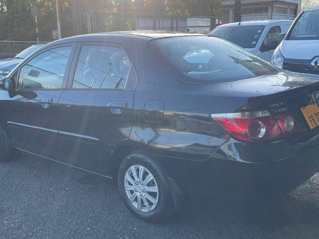 2009 Honda city photo