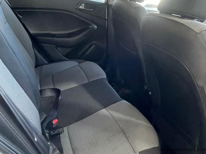 2017 Hyundai i20 photo