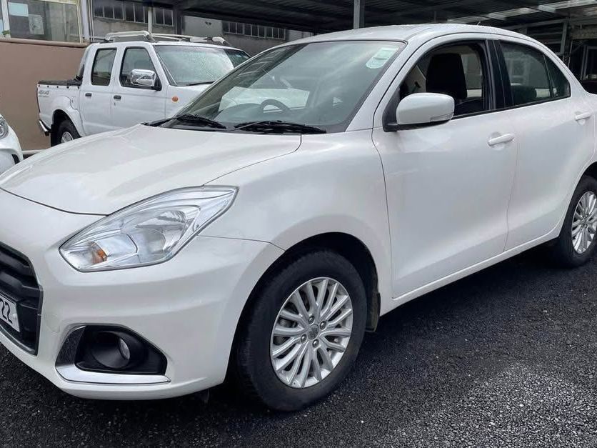 2022 Suzuki Dzire photo