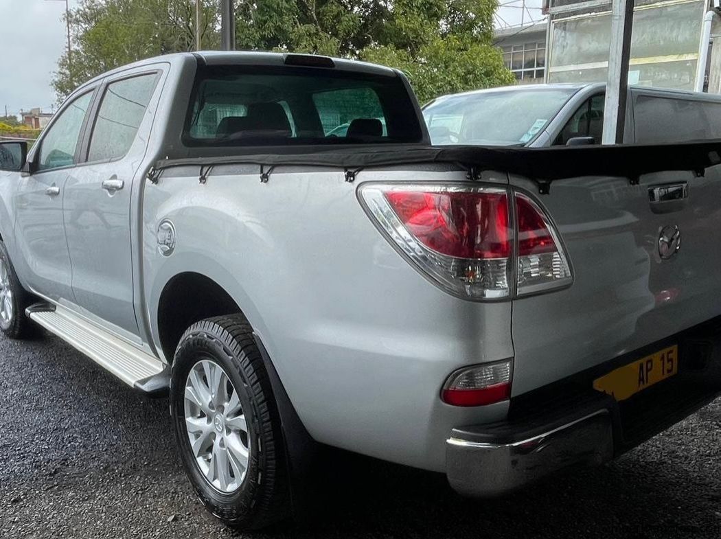 2015 Mazda BT50 pictures