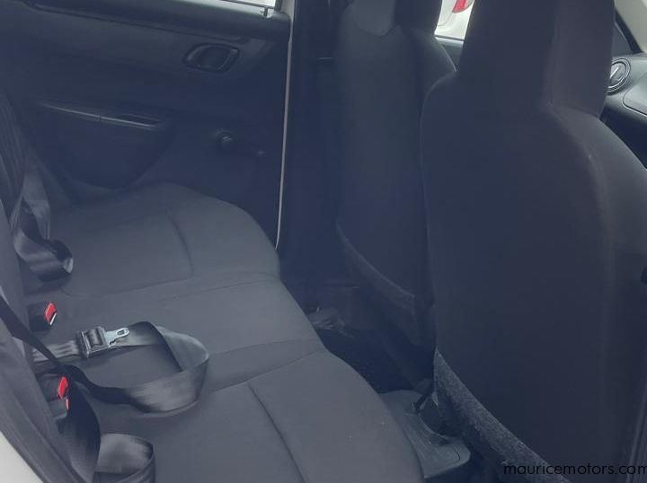 2016 Renault Kwid pictures