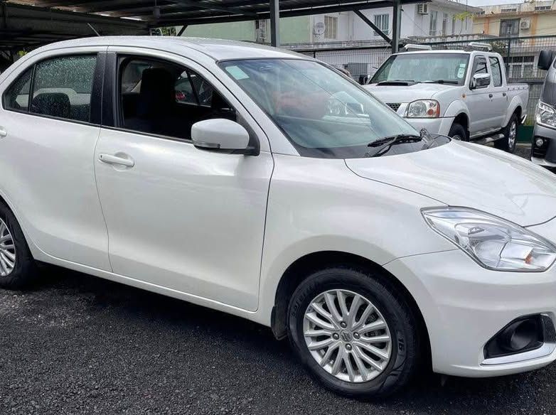 2022 Suzuki Dzire pictures