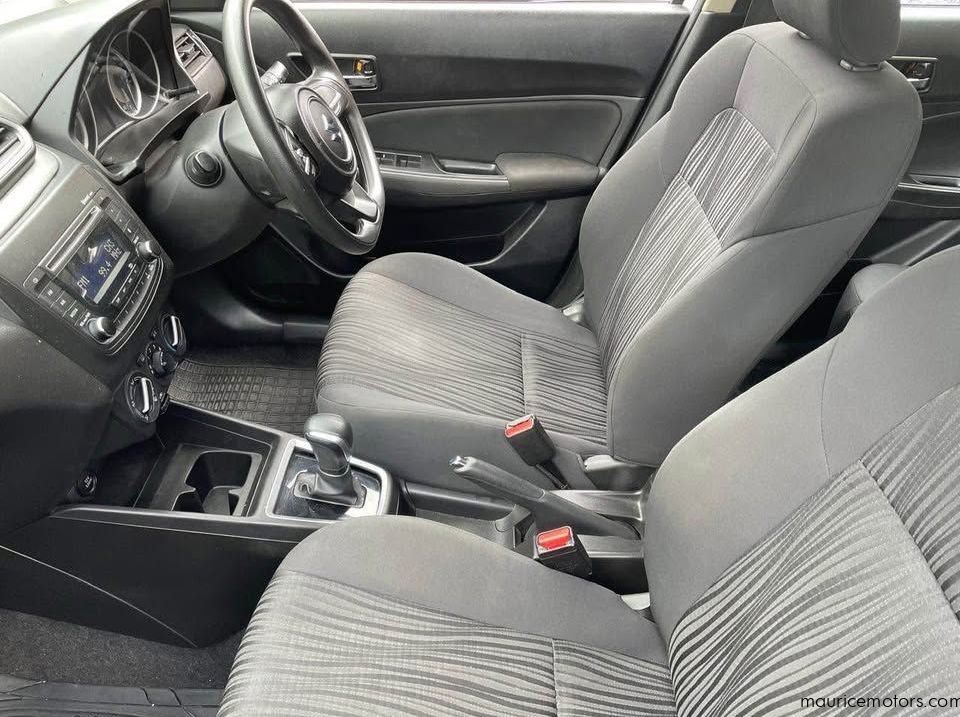 2022 Suzuki Dzire pictures