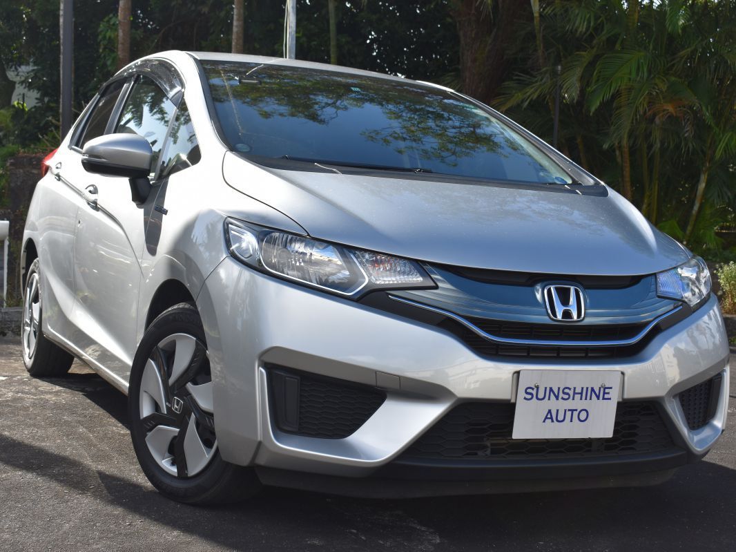 Honda Fit Hybrid 2014