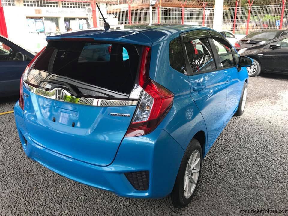 Honda Fit Hybrid 2014