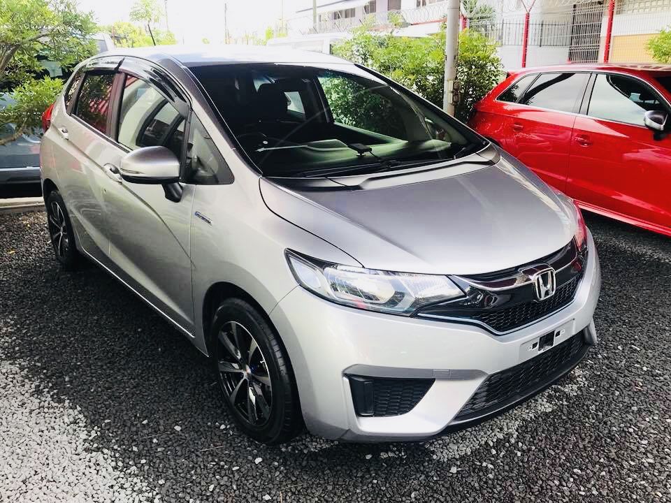 Honda fit hybrid характеристики