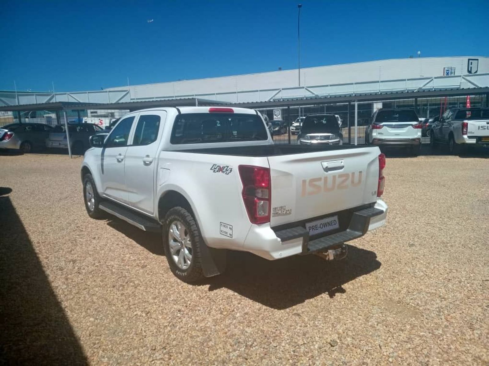 2023 Isuzu D-MAX 1.9 LS 4x4 D/CAB AUTO photo