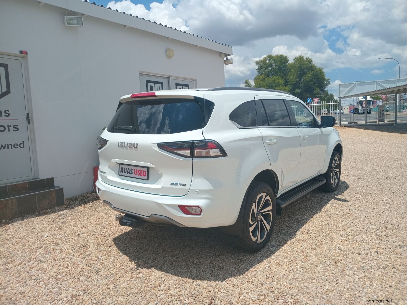 2022 Isuzu MU-X 3.0 Onyx 4x4 AT photo