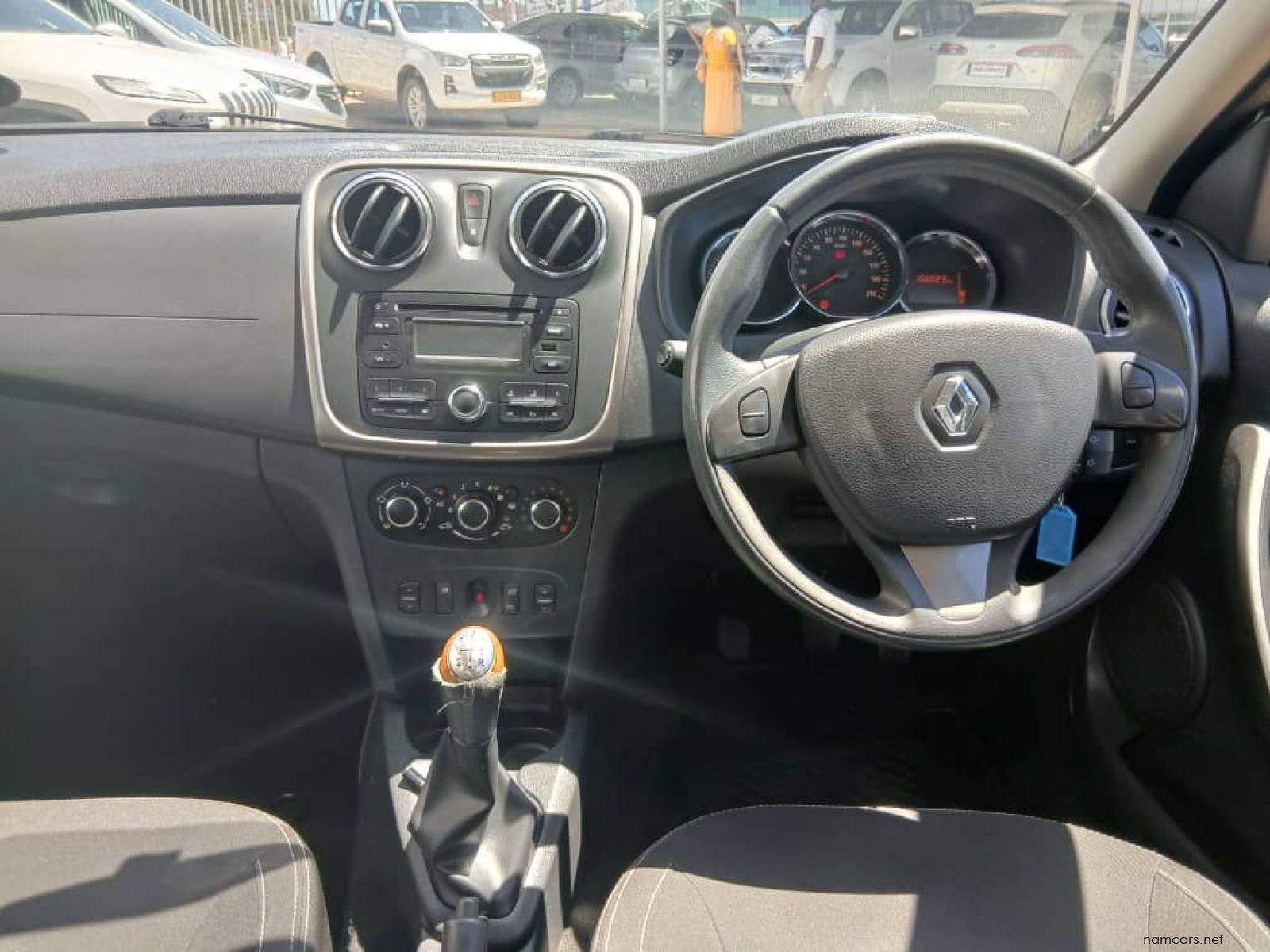 2014 Renault Sandero 900T Dynamic photo