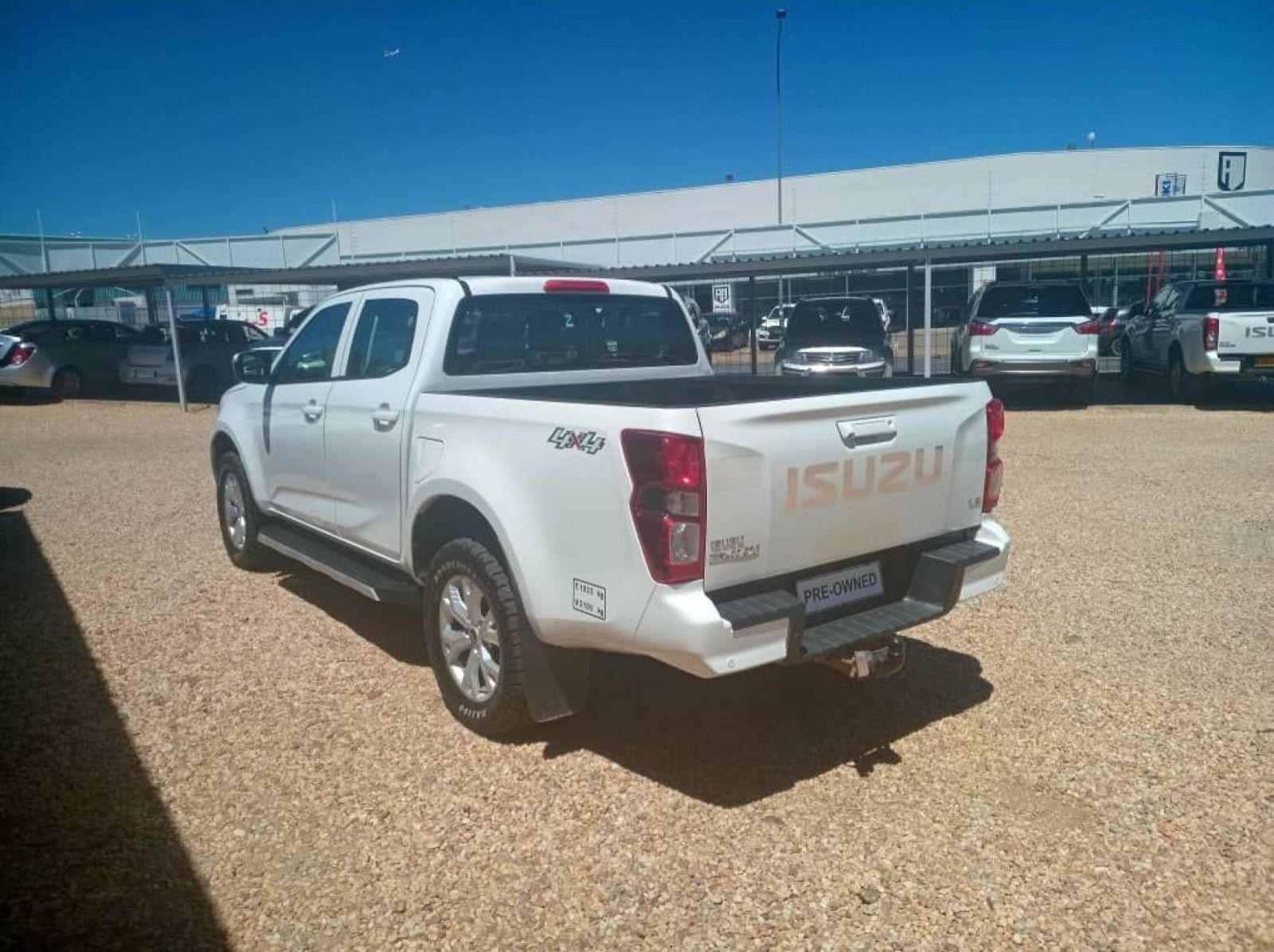2023 Isuzu D-MAX 1.9 LS 4x4 D/CAB AUTO pictures