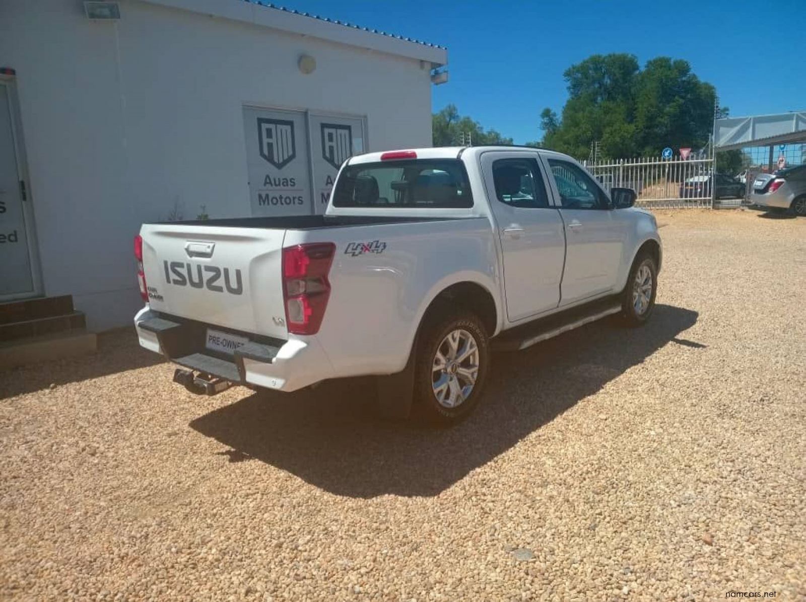 2023 Isuzu D-MAX 1.9 LS 4x4 D/CAB AUTO pictures