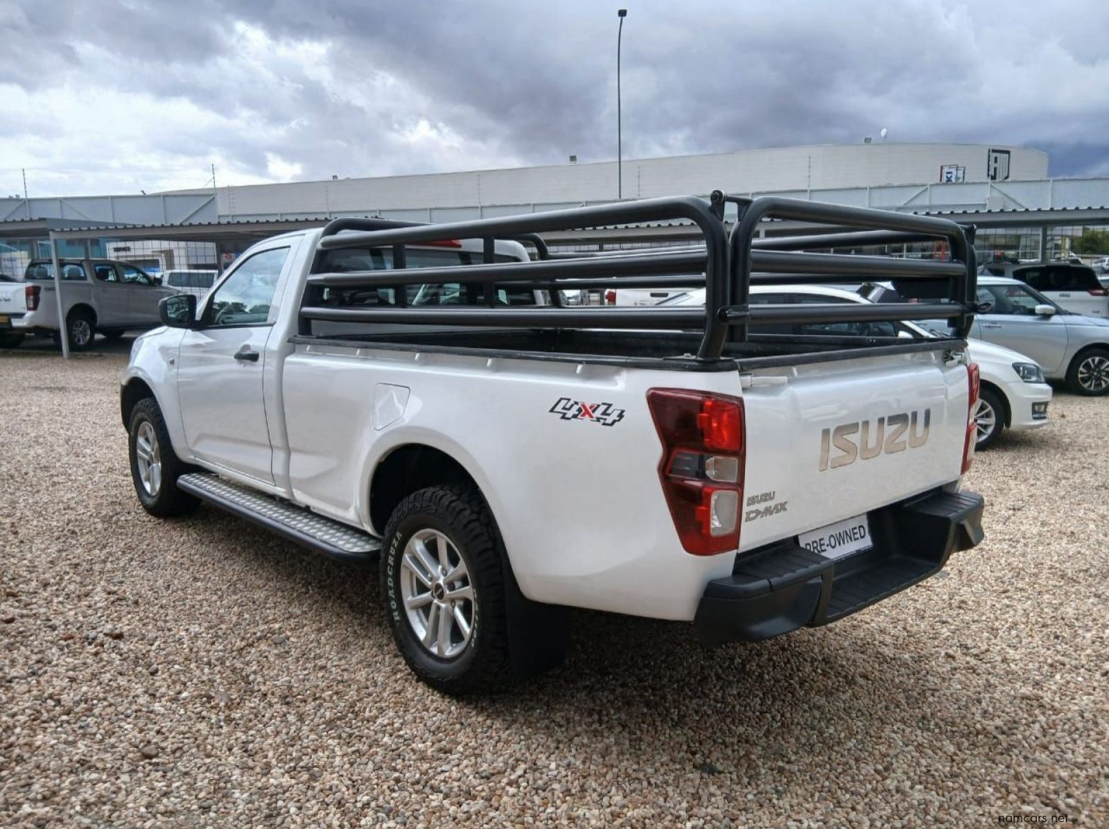 2023 Isuzu D-MAX 1.9 L 4x4 S/CAB AUTO pictures