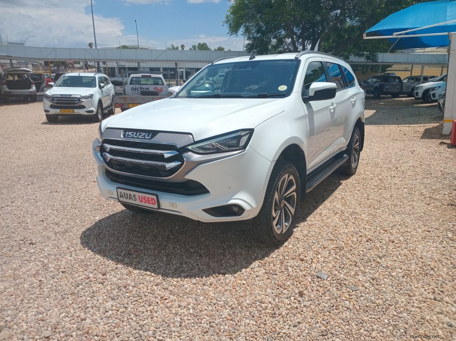 2022 Isuzu MU-X 3.0 Onyx 4x4 AT pictures