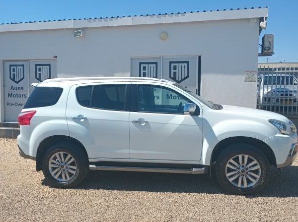 2019 Isuzu MU-X 3.0 4x4 Auto pictures