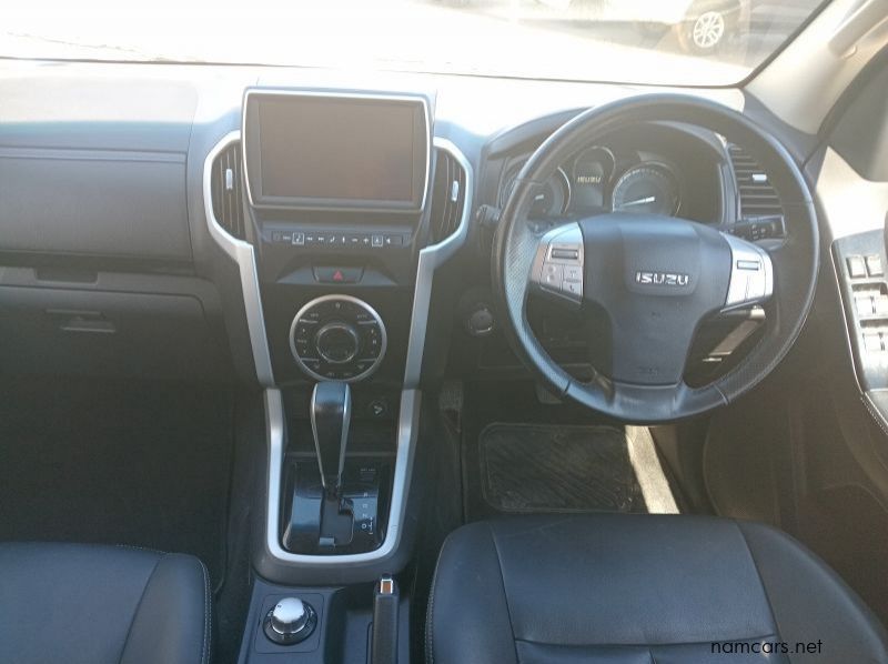 2019 Isuzu MU-X 3.0 4x4 Auto pictures