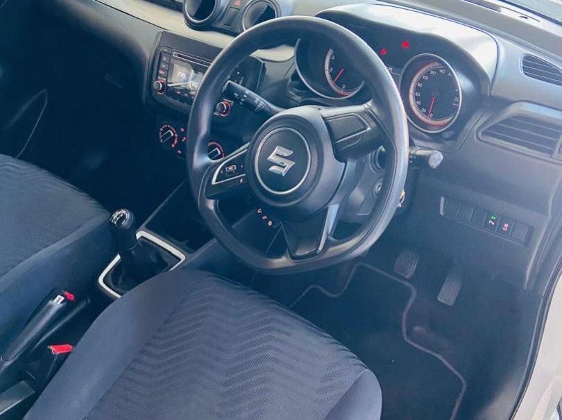 2022 Suzuki Swift 1.2 GL Manual pictures