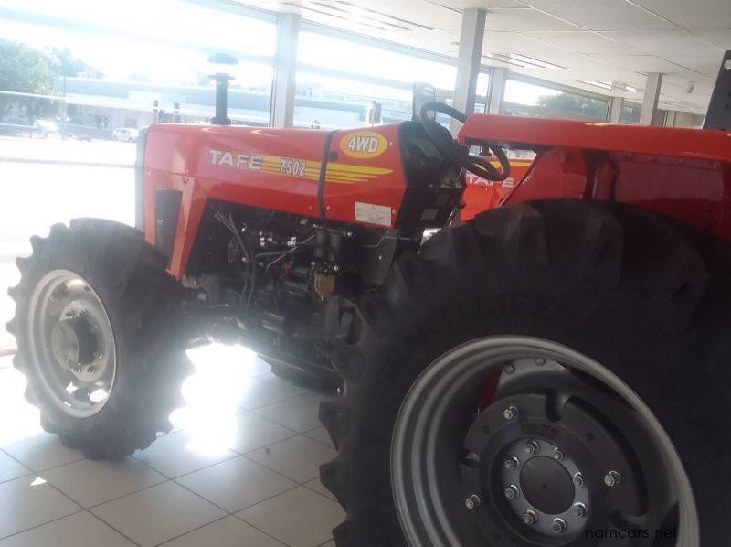 2025 Tafe 7502 DI 4WD pictures