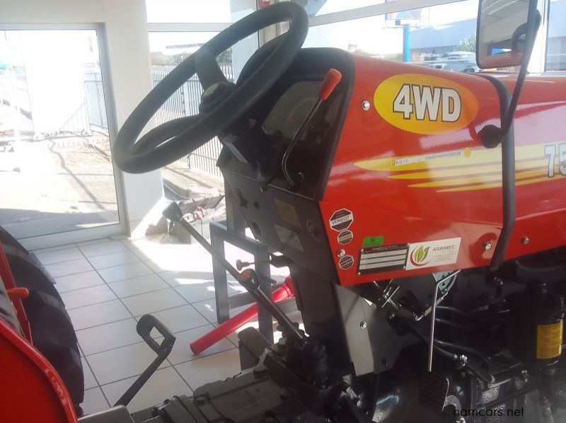 2025 Tafe 7502 DI 4WD pictures