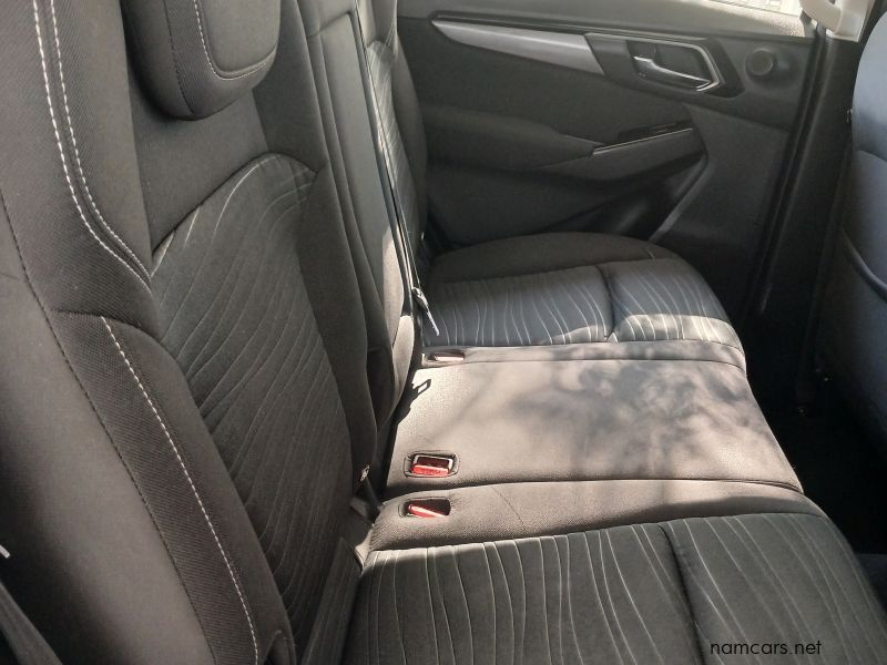 2023 Isuzu MU-X 3.0 Ddi 4x4 LS A/T photo