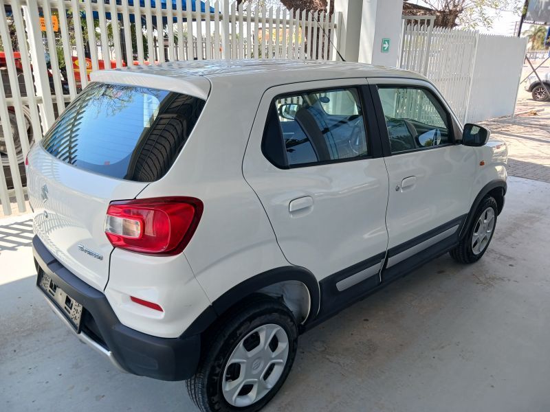 2022 Suzuki S-Presso 1.0 S-Edition MT photo