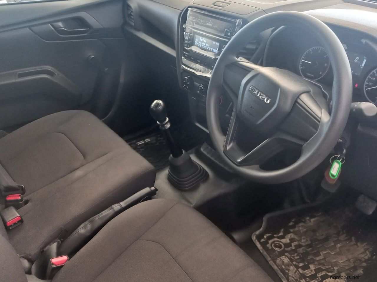 2026 Isuzu D-MAX 1.9 HR S/C pictures