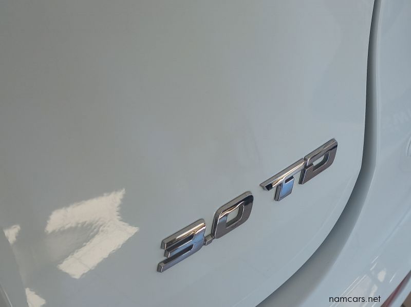 2022 Isuzu MU-X 3.0 4X4 LS AT pictures