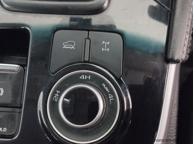 2022 Isuzu MU-X 3.0 4X4 LS AT pictures