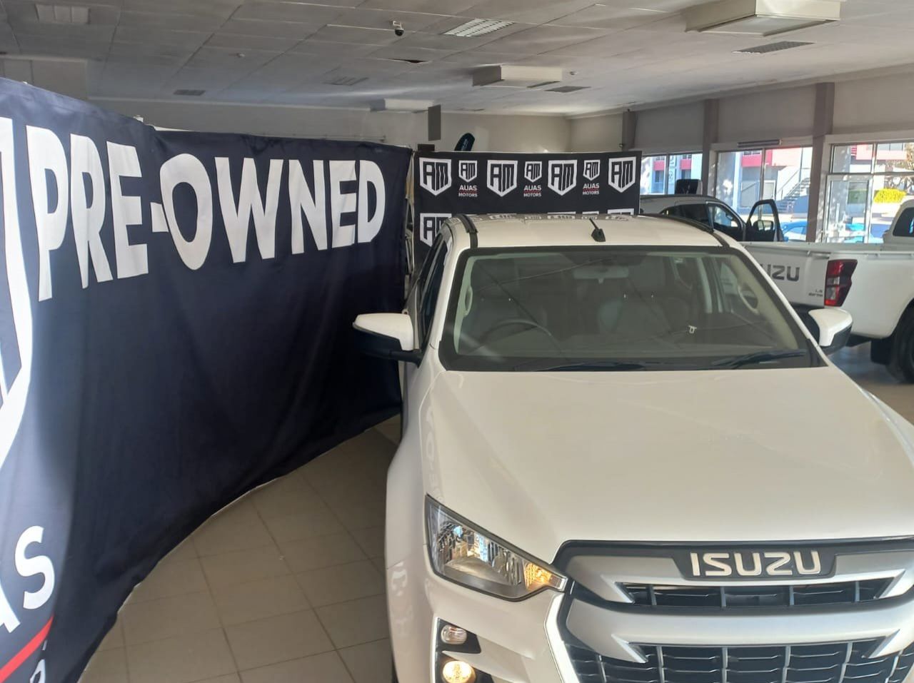 2023 Isuzu D-MAX 1.9 D/C 4X4 AT pictures