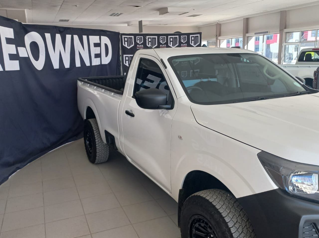 2025 Nissan NAVARA S/C LE 4X4 pictures