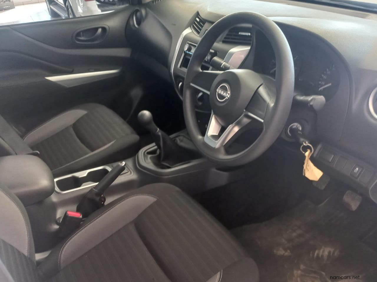 2025 Nissan NAVARA S/C LE 4X4 pictures