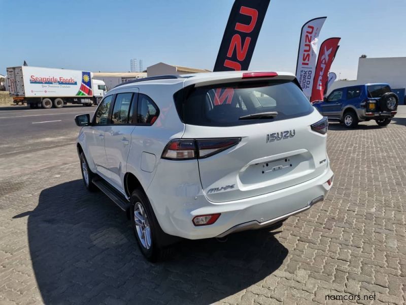 2023 Isuzu muX 3.0 4x4 LS for sale Brand New Automatic