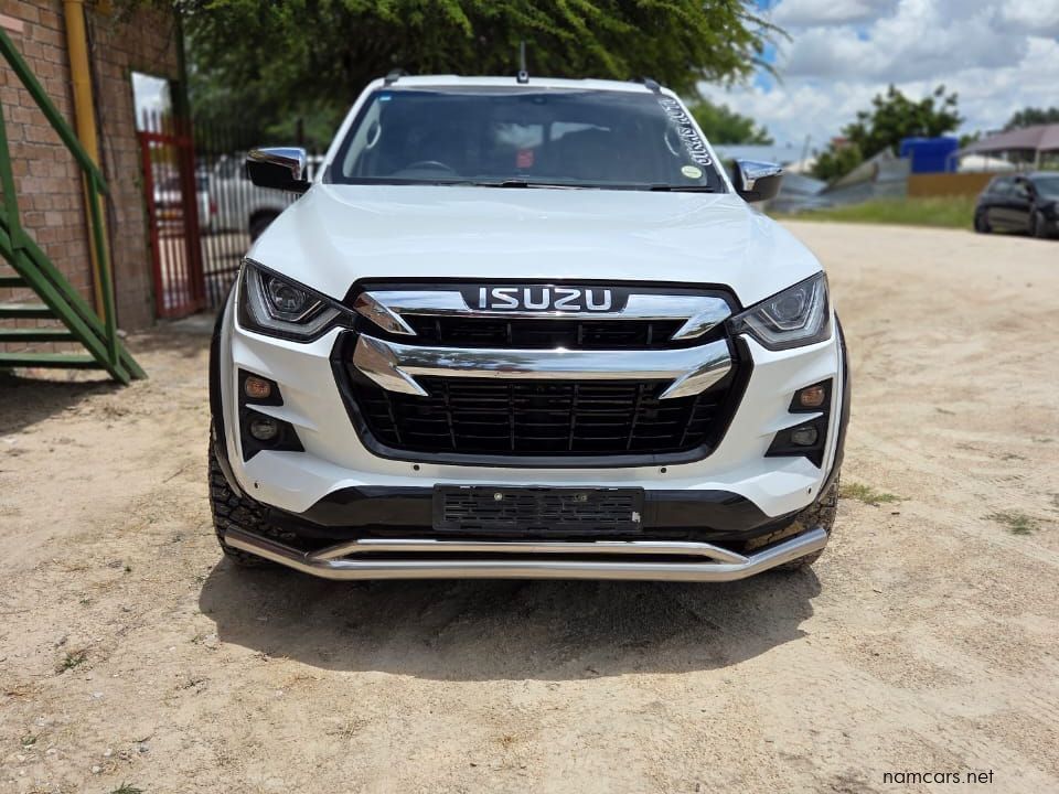 2022 Isuzu D-Max LSE photo