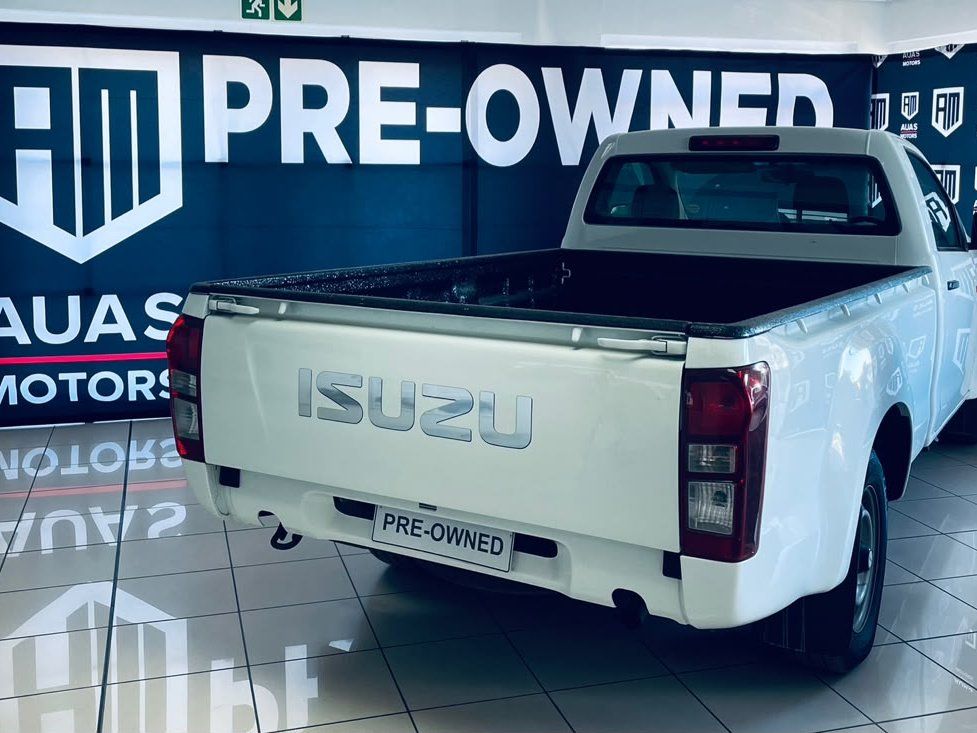 2025 Isuzu Isuzu photo