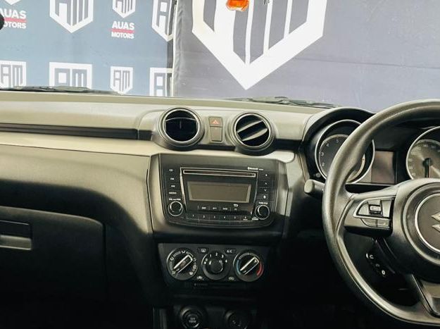 2022 Suzuki SWIFT pictures