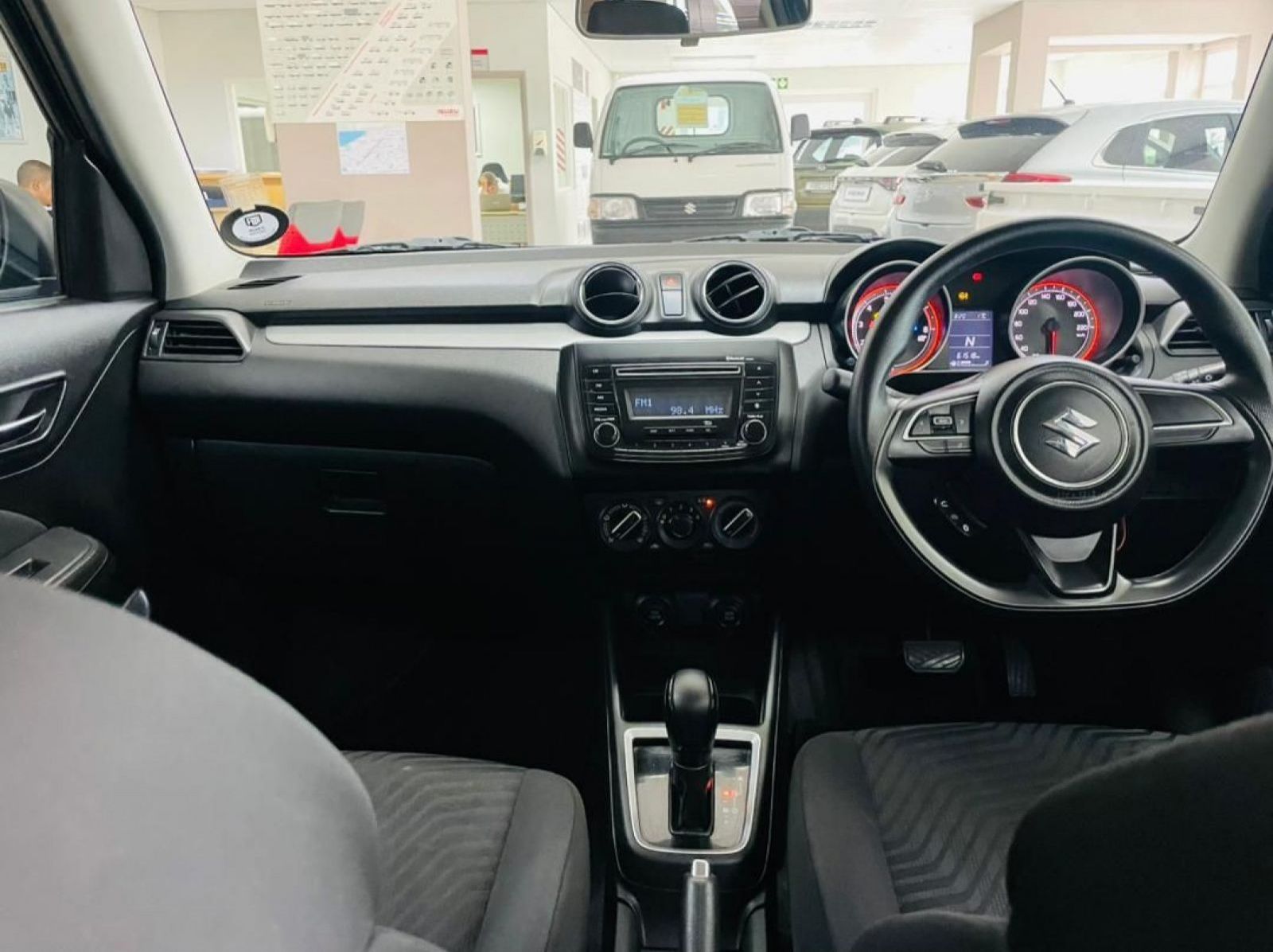 2021 Suzuki 1.2 GL AMT pictures