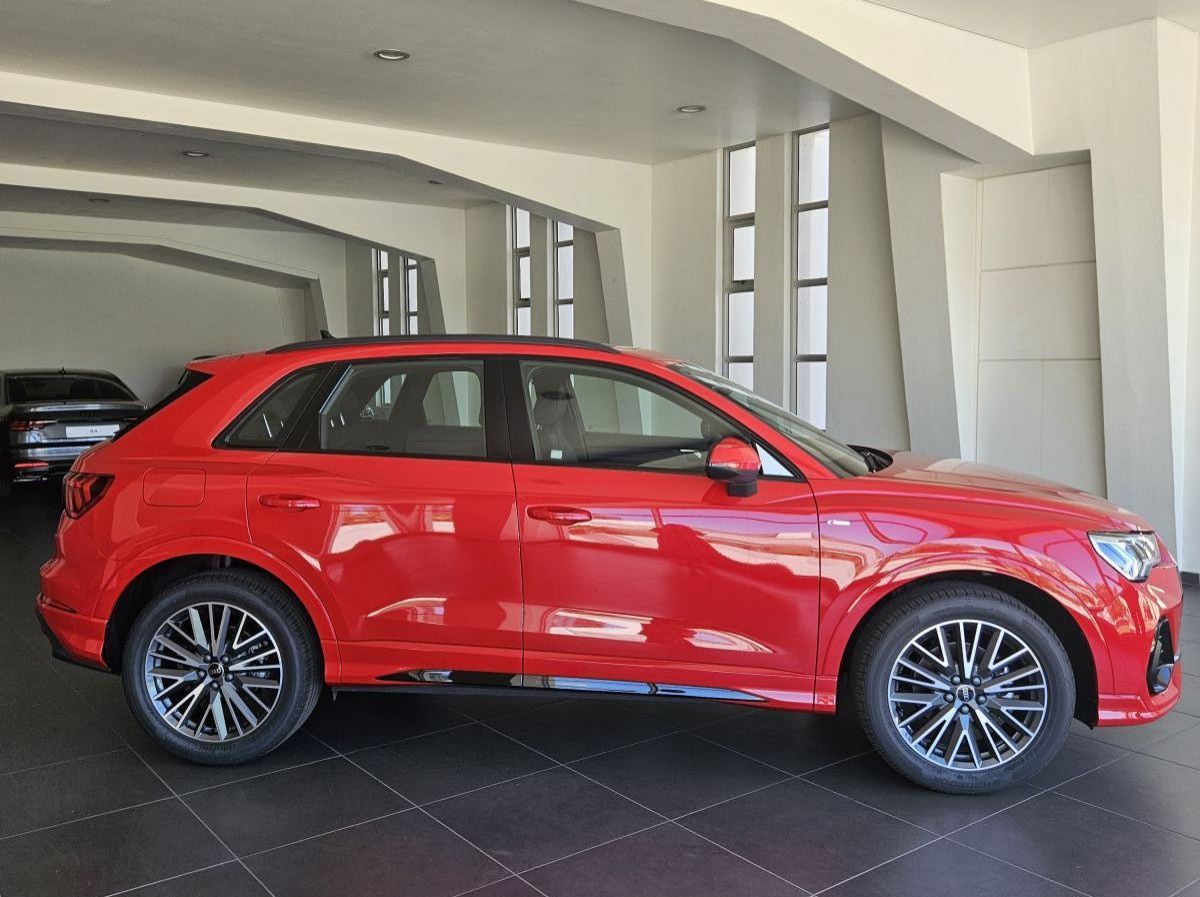 2025 Audi Audi Q3 pictures