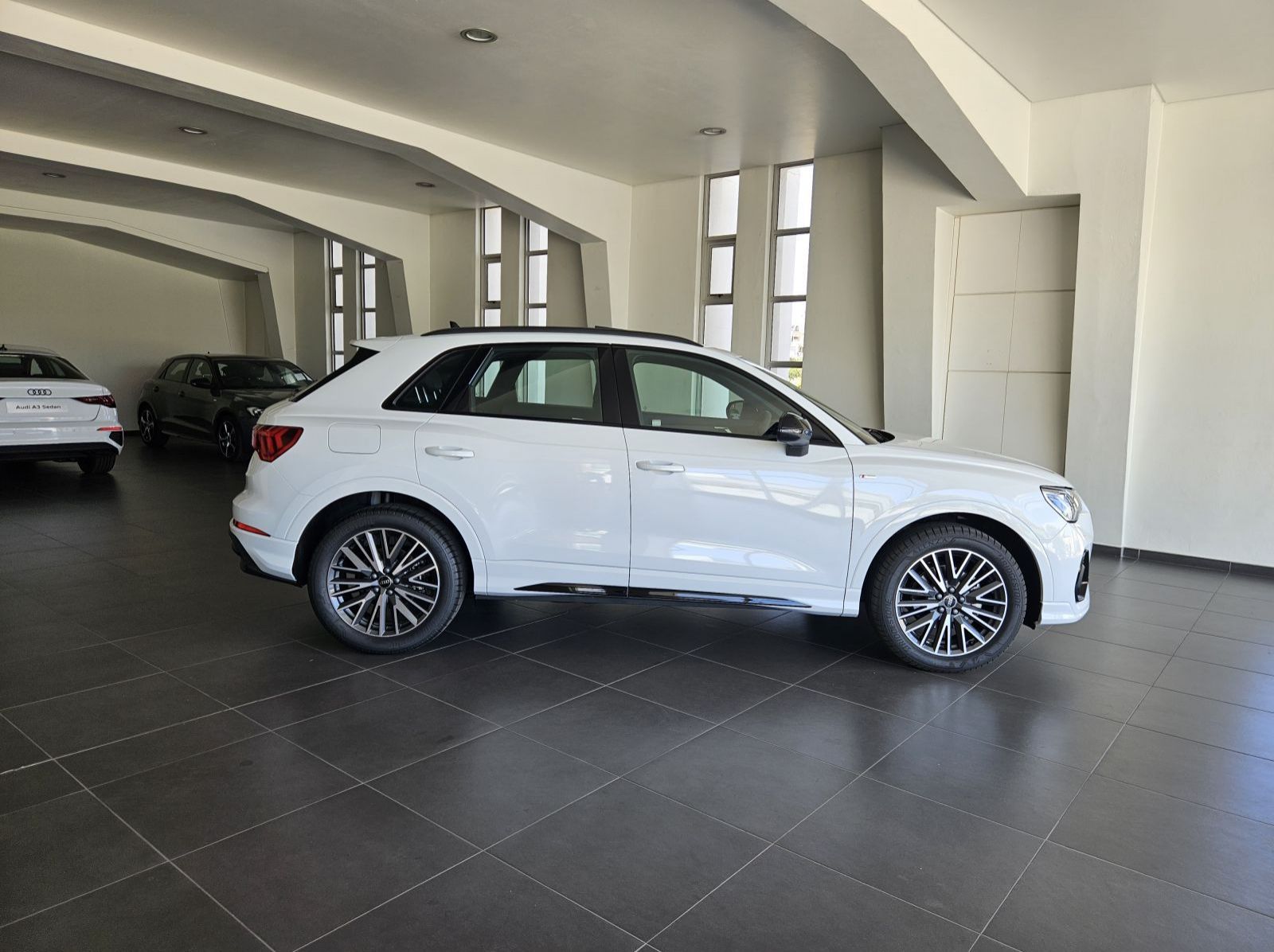 2025 Audi Q3 pictures