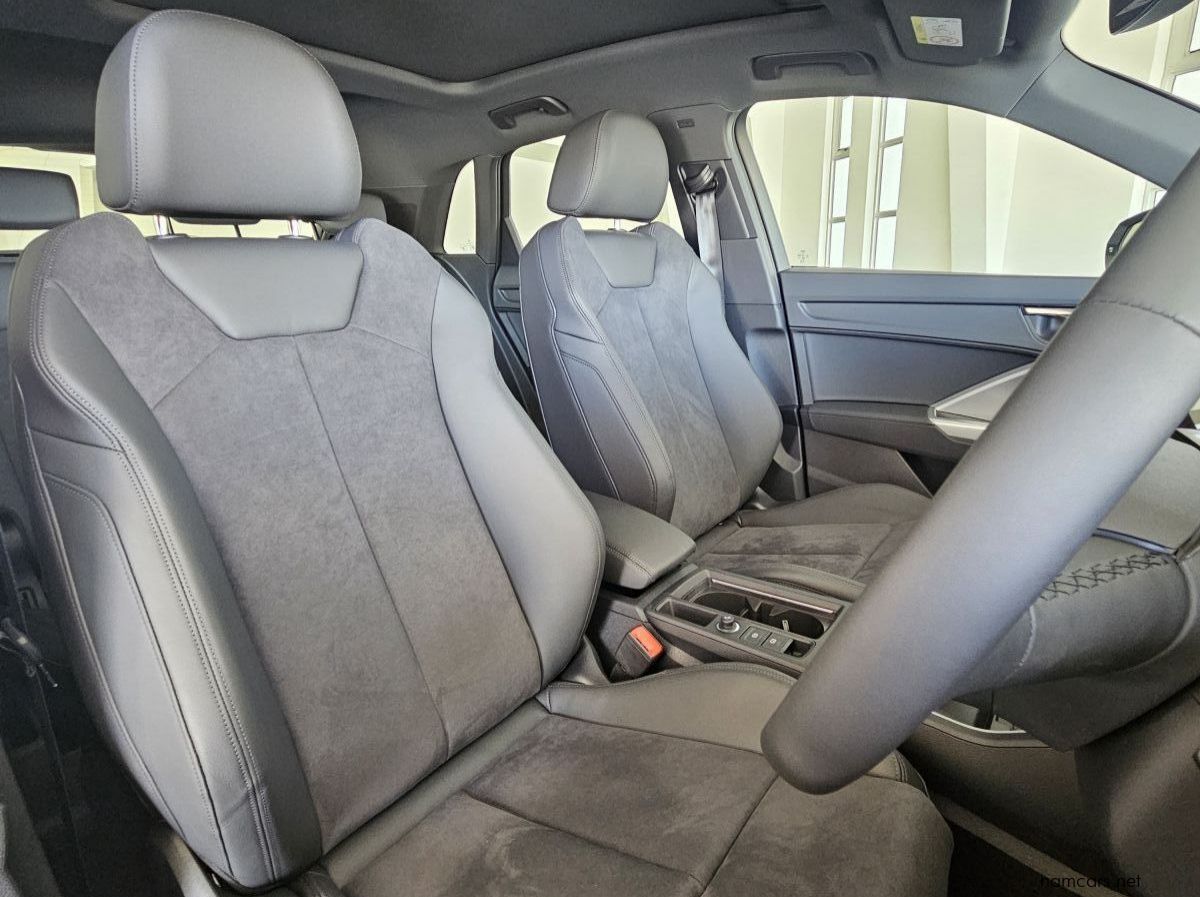 2025 Audi Q3 pictures